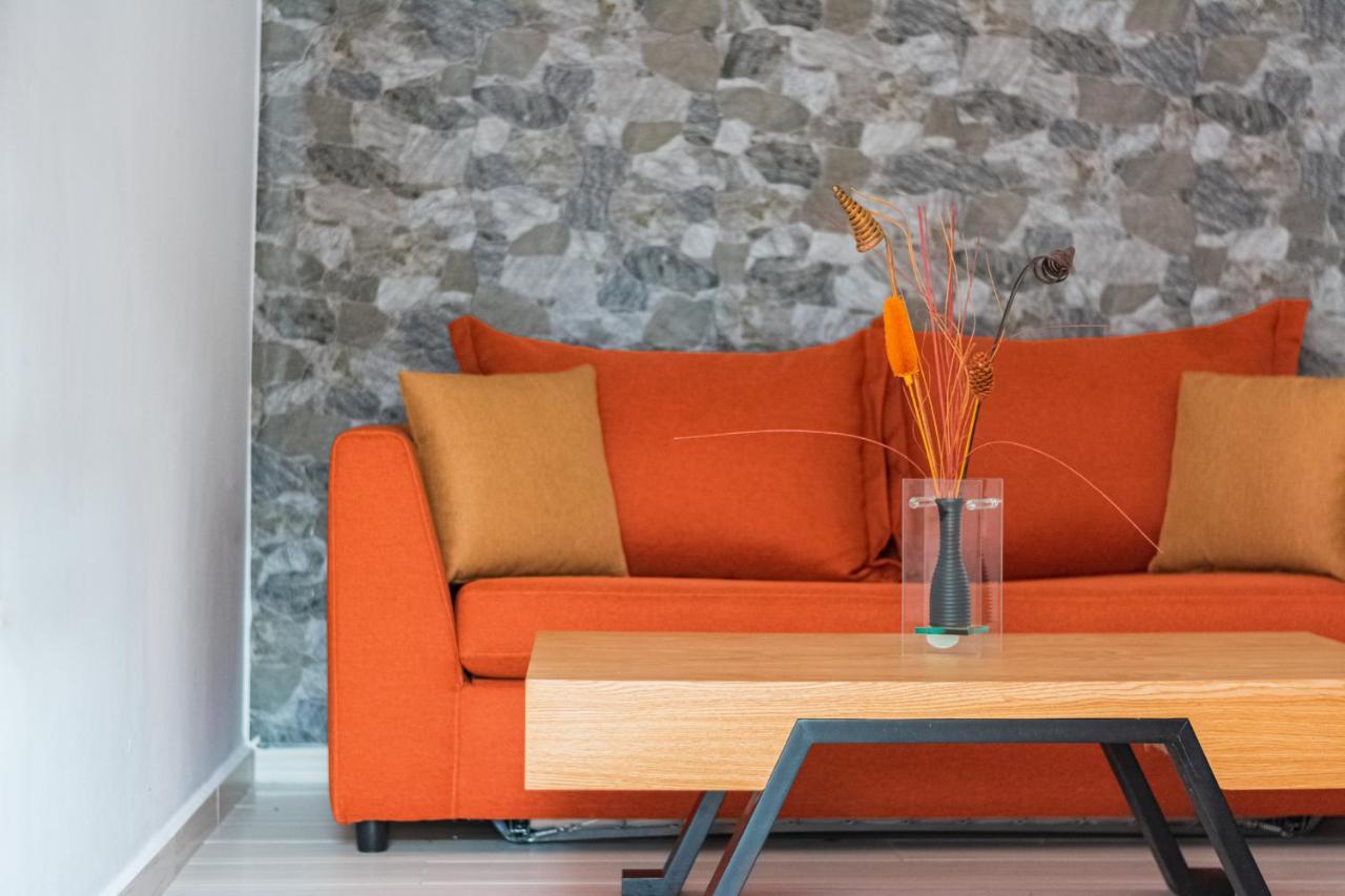 Néa Péramos Design Suites Efharis מראה חיצוני תמונה