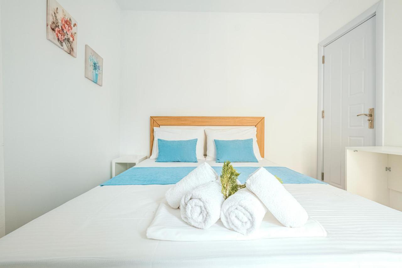 Néa Péramos Design Suites Efharis מראה חיצוני תמונה